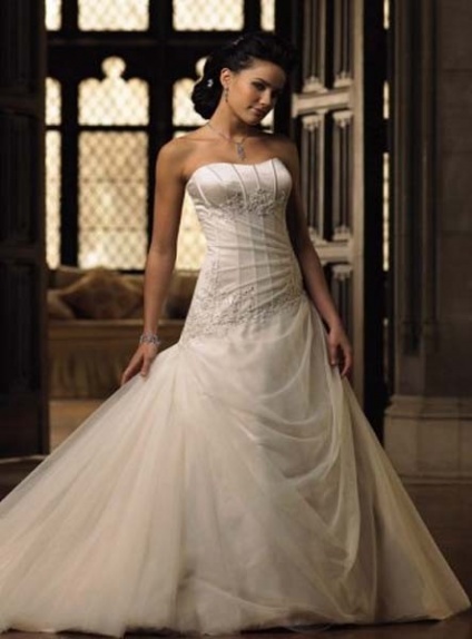 ELISE - A-line Strapless Chapel train Tulle Strapless Wedding dress