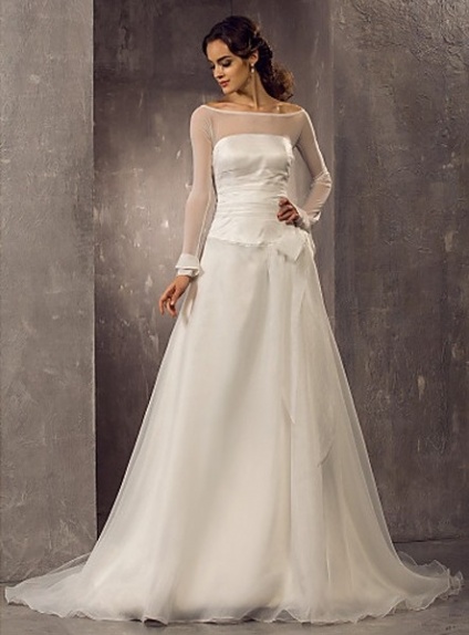 CHERRY - A-line Chapel train Organza Tulle Low round/Scooped neck Wedding dress