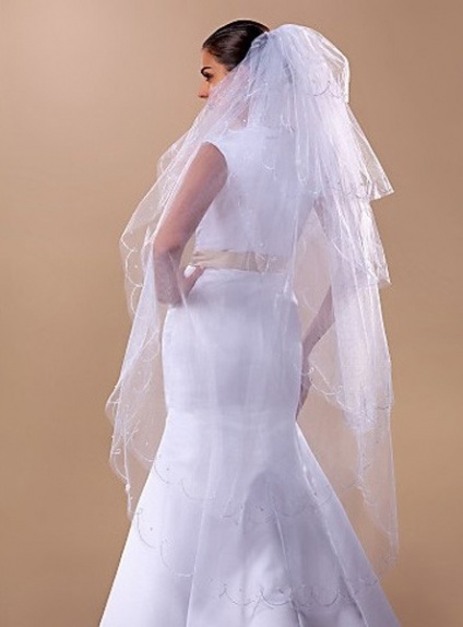 Six layers Fingertip Wedding veil