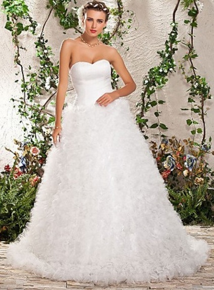 LAURA - A-line Sweetheart Chapel train Tulle Wedding dress