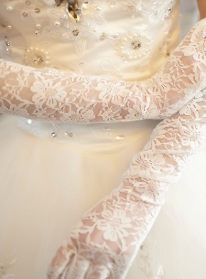 Lace Elbow length Wedding gloves