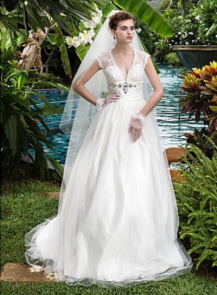 JESSIE - A-line V-neck Chapel train Tulle Lace Wedding Dress