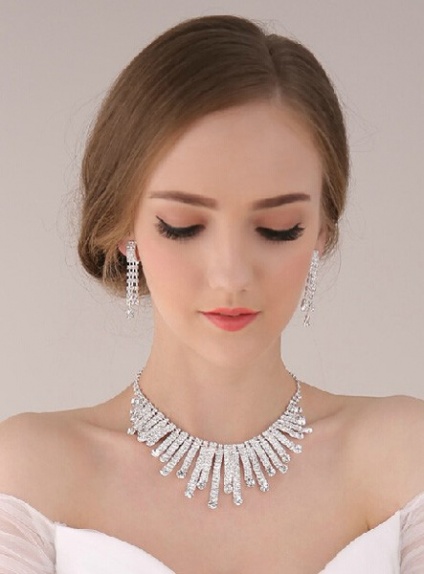Beautiful Alloy Wedding jewelry Including Necklace And Earrings