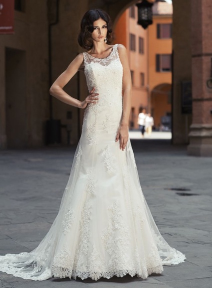 A-line Mermaid Chapel train Tulle Low round/Scooped neck Wedding dress