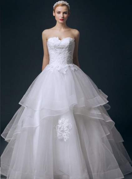 A-line Ball gown Sweetheart Chapel train Tulle Lace Wedding dress