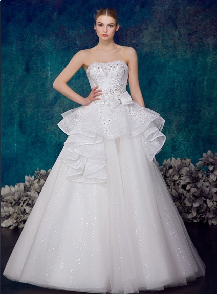 A-line Ball gown Sweetheart Chapel train Tulle Wedding dress
