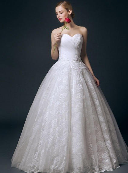 A-line Ball gown Sweetheart Floor length Tulle Lace Wedding dress