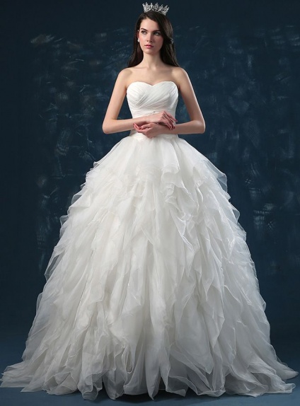 A-line Ball gown Sweetheart Floor length Organza Wedding dress