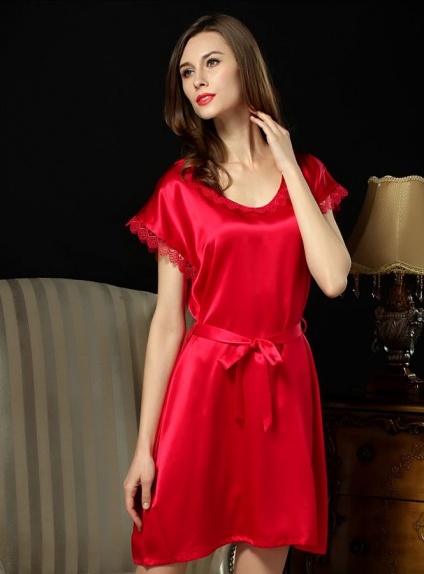 Vestaglietta sexy in Seta rossa con bordini in Pizzo