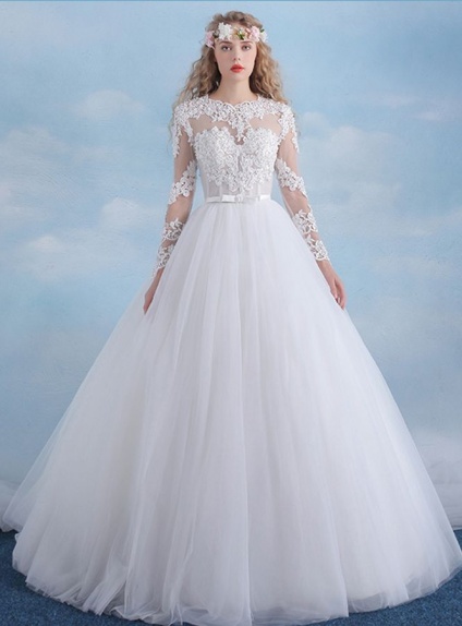 A-line Floor length Tulle Low round/Scooped neck Wedding dress