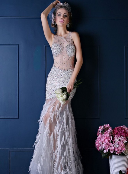 Mermaid Floor length Tulle Feather Low round/Scooped neck Wedding dress