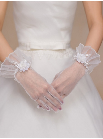 Guanti da sposa in tulle bianco con fiore