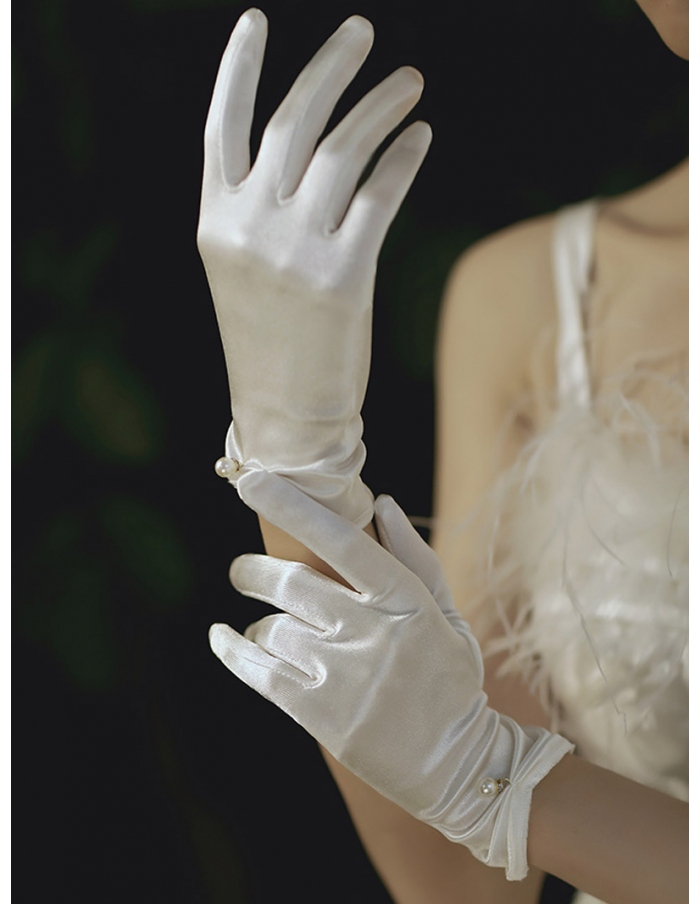 Guanti da sposa corti semplici in raso elasticizzato bianco seta