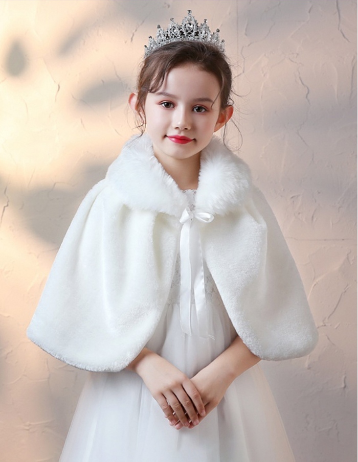 Mantella in ecopelliccia bianco seta invernale per bambina