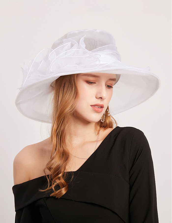 Cappello sposa bianco ottico con fiocco laterale